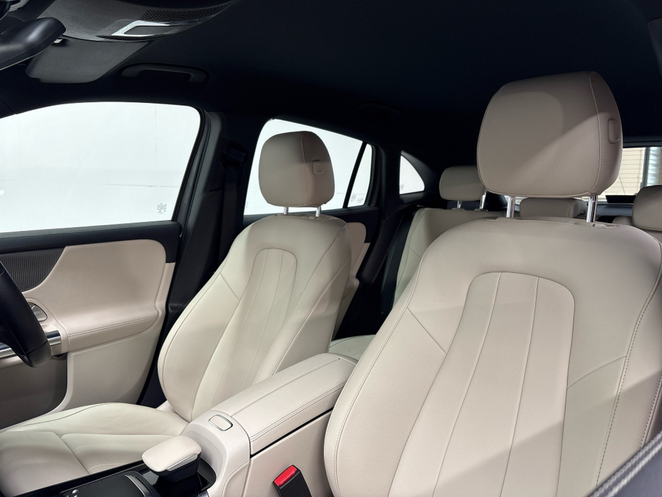 2021 Mercedes-Benz GLA Class - image 16