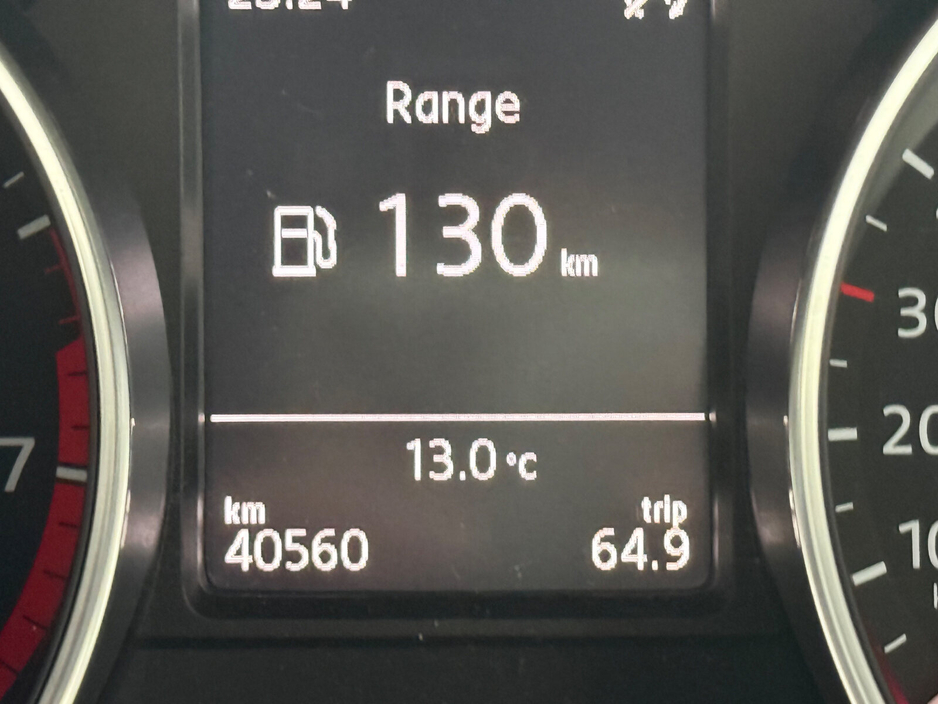 2016 Volkswagen Polo - image 8