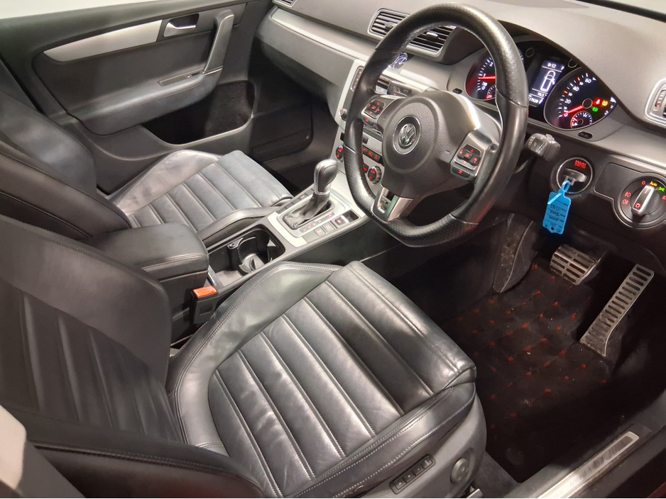 2014 Volkswagen Passat **R LINE - AUTO** €12,888