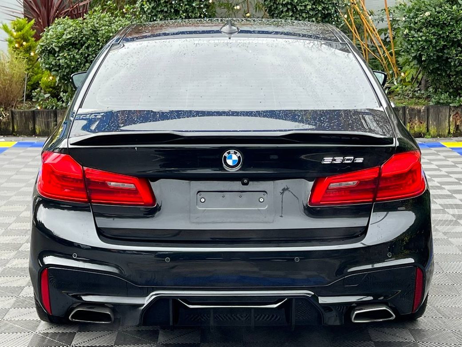 2020 BMW 5 Series 530e M-SPORT COMPETITION 2.0 HYBRID // LEATHER M-SPORT INTERIOR // DIGITAL CLUSTER // NEW 20" M5 ALLOYS €33,950