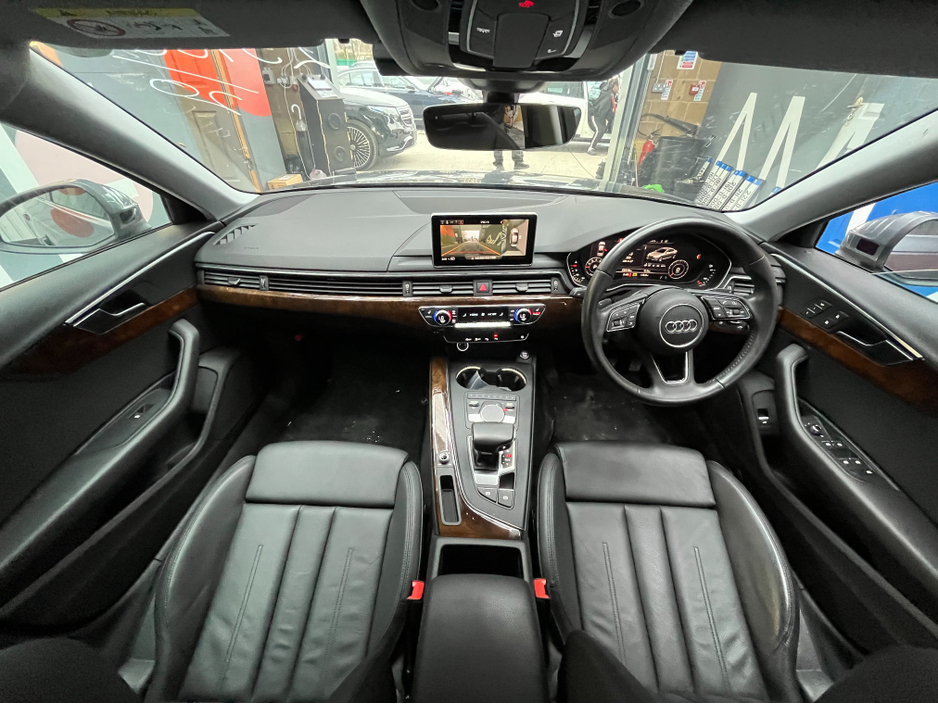 2020 Audi A4 - image 17