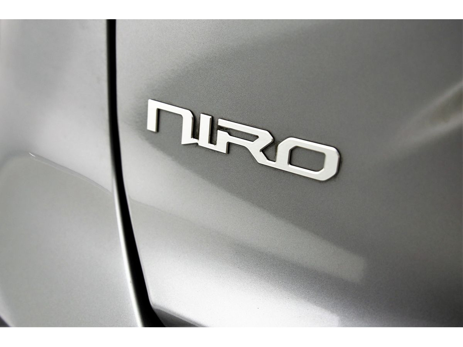 2023 Kia Niro - image 30