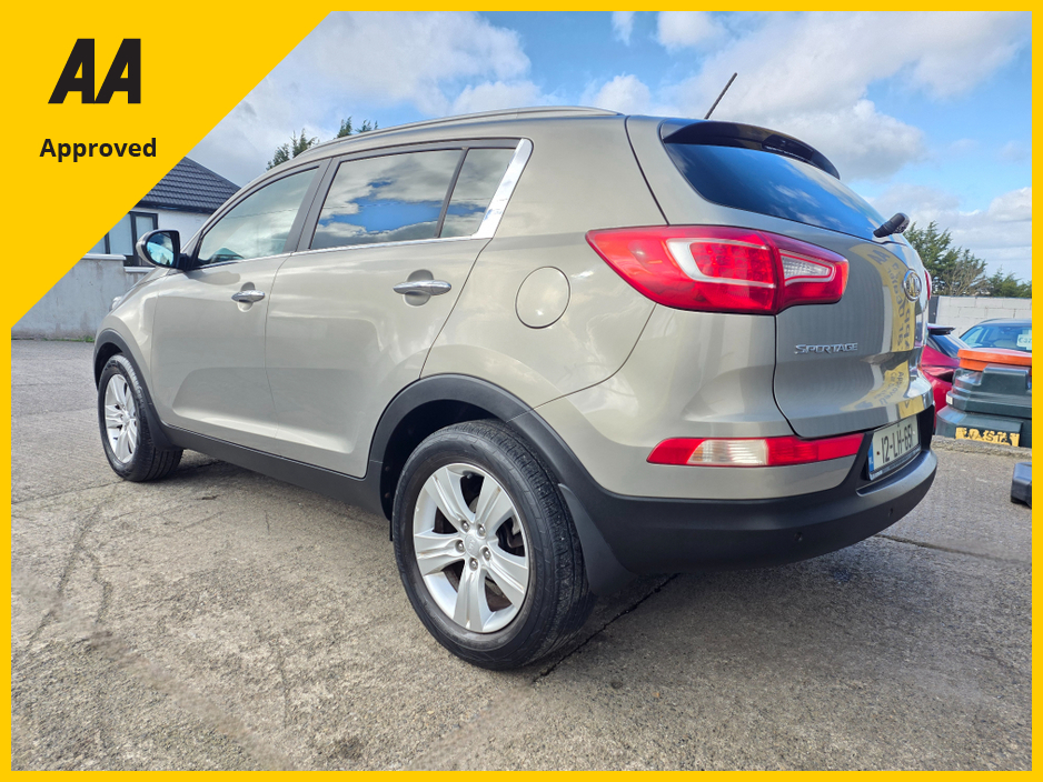 2012 Kia Sportage - image 7