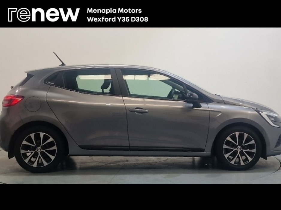 2023 Renault Clio TCe 90 DFull Evolution €15,595