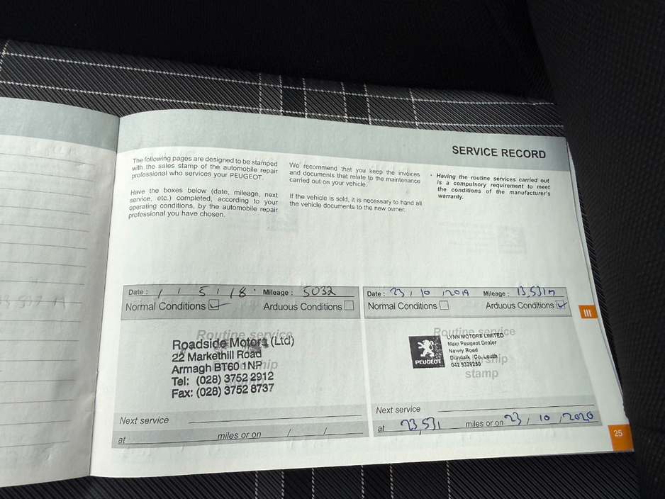 2017 Peugeot 108 - image 11