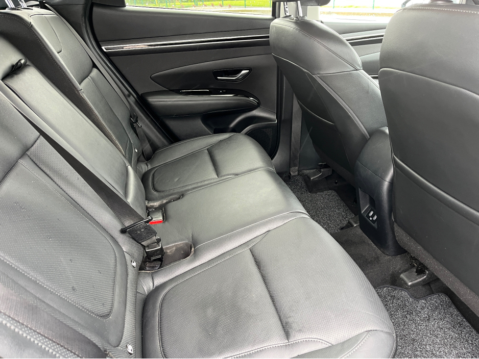 2022 Hyundai Tucson - image 8