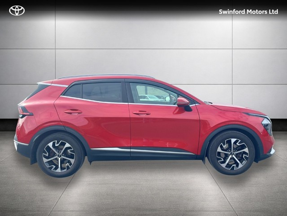 2024 Kia Sportage - image 3
