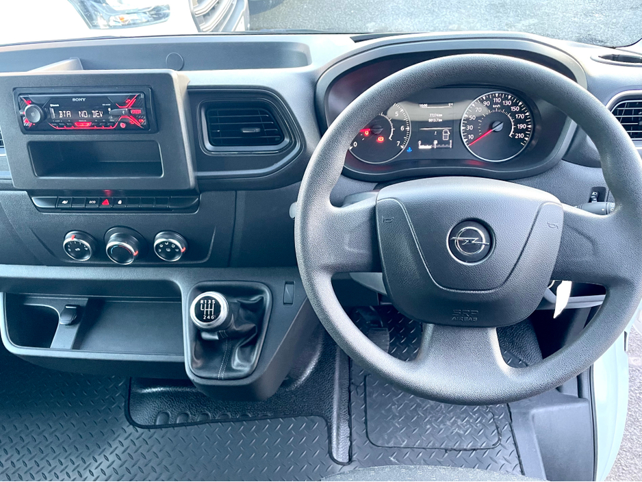 2022 Opel Movano L3H2 3500 2.3 CDTI 135BHP LWB €17,000