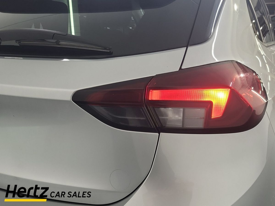 2023 Opel Corsa - image 8