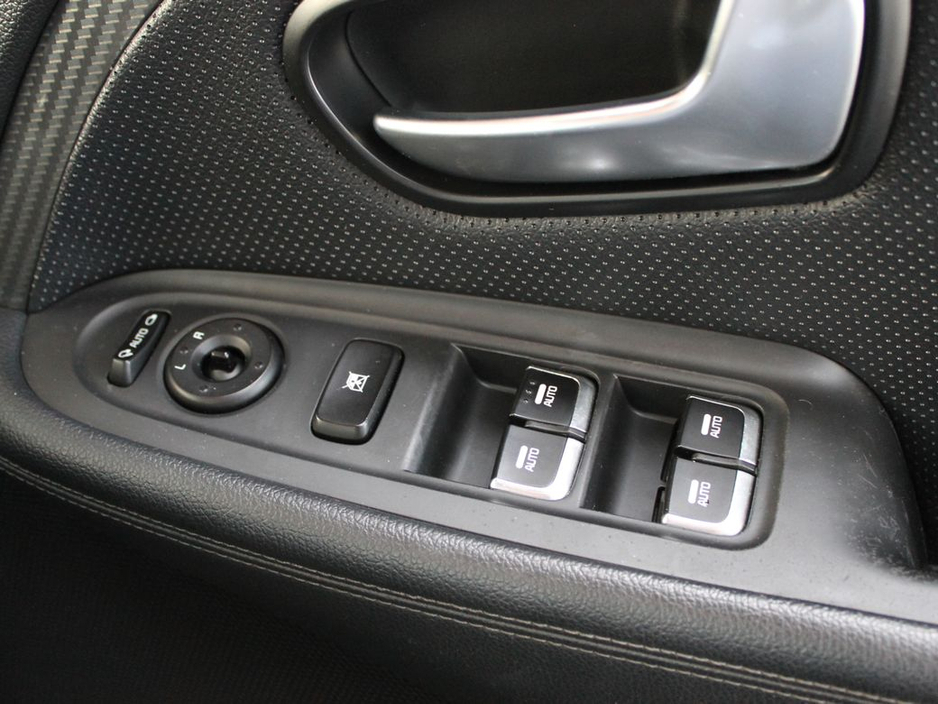 2017 Kia Carens 7 Seater EX 5DR €12,999