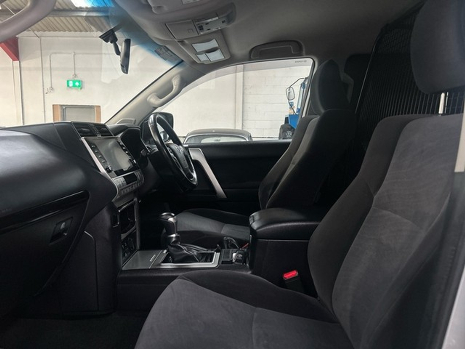 2024 Toyota Landcruiser LWB COMM 2.8 AUTO €59,950