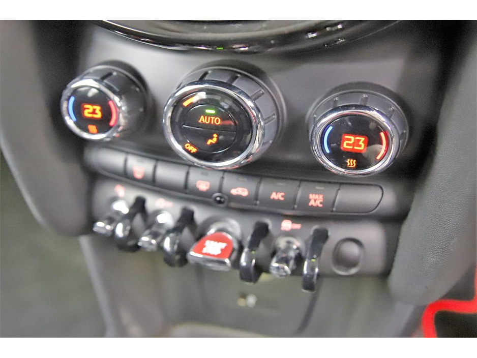 2018 MINI Hatch 1.5 COOPER 5DR*17" ALLOY WHEELS*PRIVACY GLASS*P*REVERSE CAMERA* €19,890