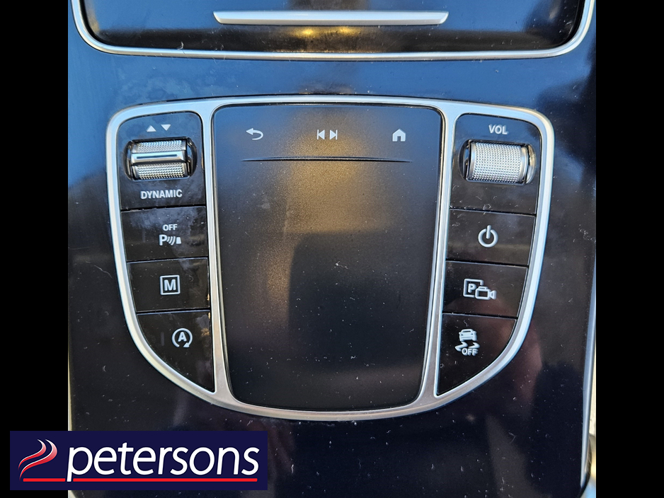 2020 Mercedes-Benz GLC Class - image 25