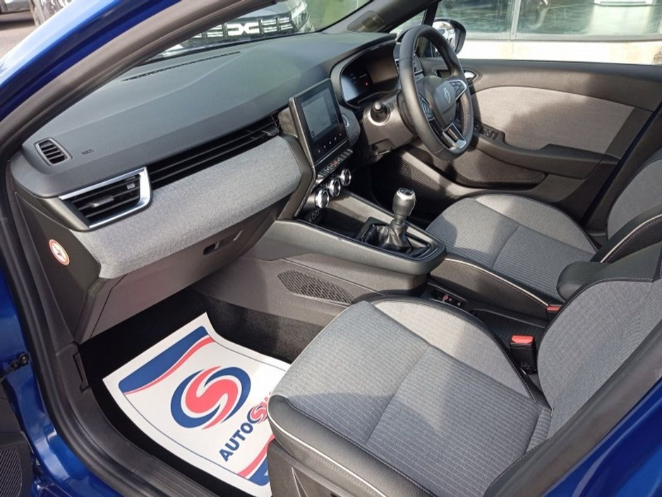 2025 Renault Clio TCe 90 DFull Techno €24,650