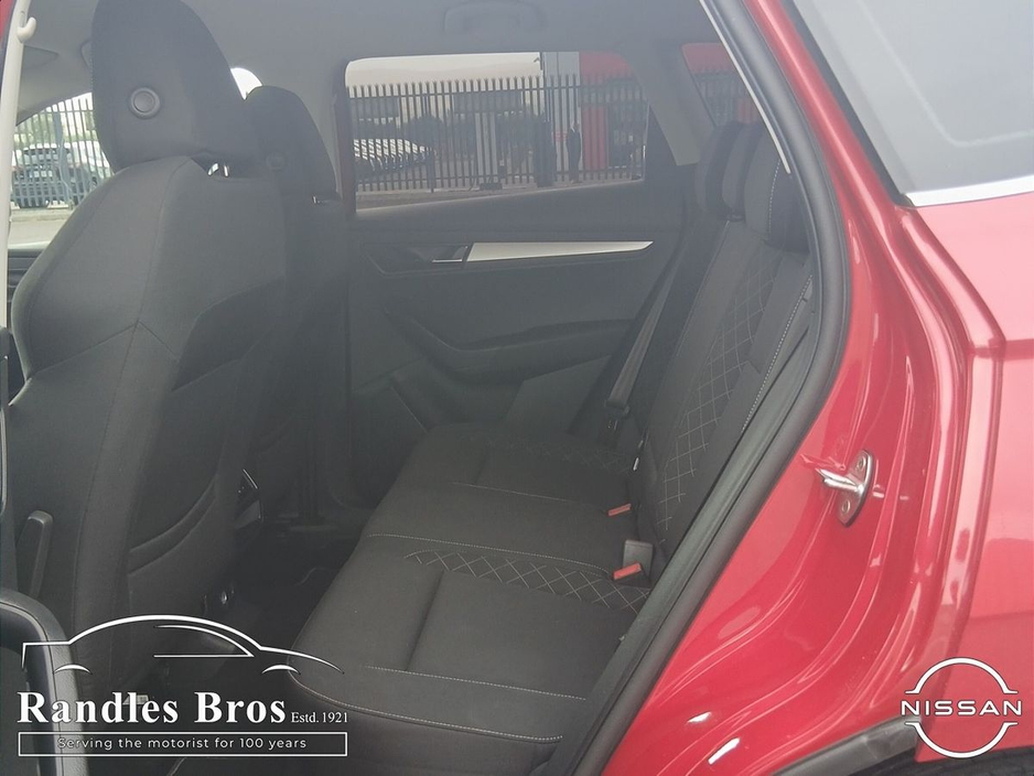 2021 Skoda Karoq - image 13