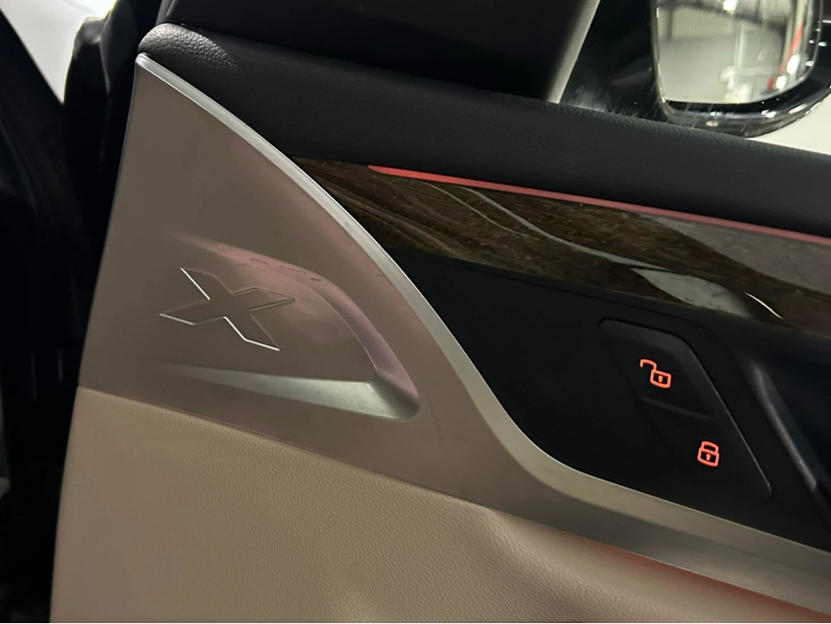 2018 BMW X3 - image 4