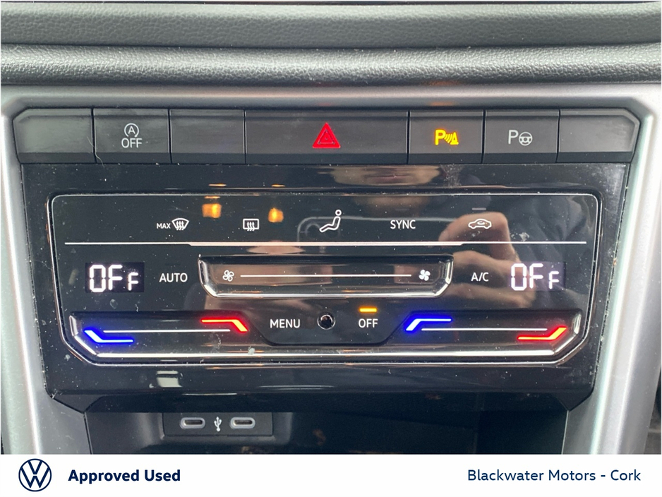 2023 Volkswagen T-Roc 1.0TSI 110BHP LIFE WITH REAR VIEW CAMERA €28,995