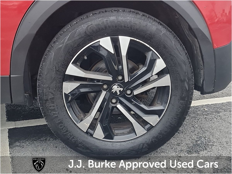 2022 Peugeot 2008 - image 6