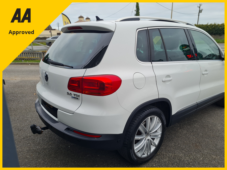 2015 Volkswagen Tiguan - image 11