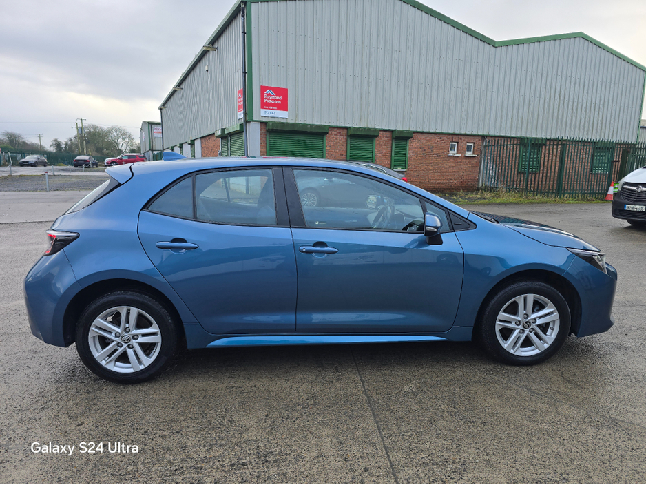 2021 Toyota Corolla HYBRID LUNA H/B AUTO A 4DR €22,850