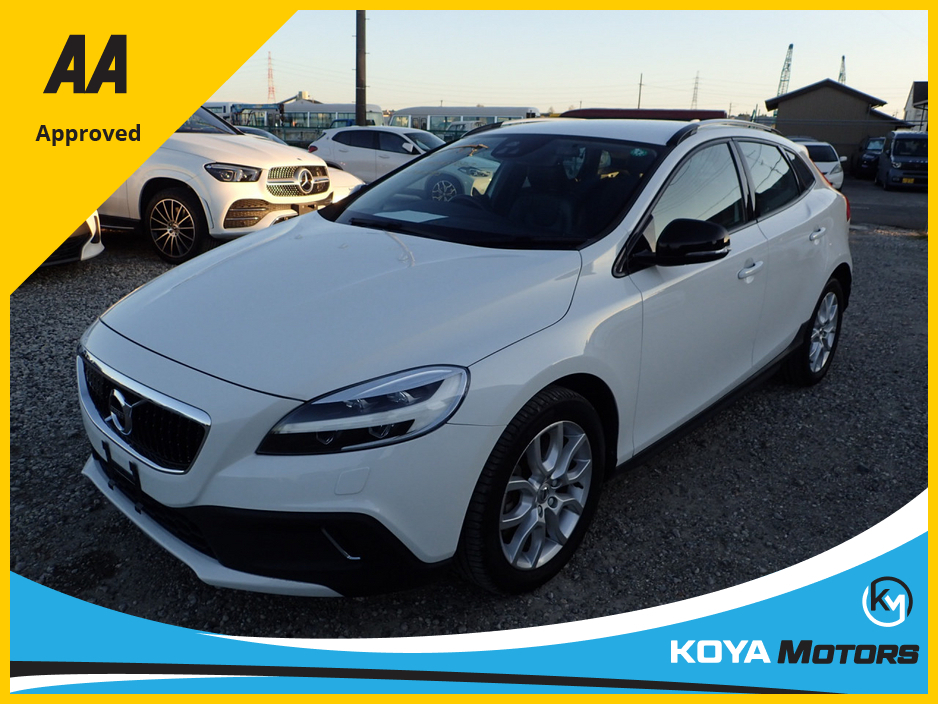 2017 Volvo V40 2.0 D4 CROSS COUNTRY SE LUXURY DIESEL 190 BHP AUTOMATIC // FULL LEATHER ELECTRIC SEATS // REVERSING CAMERA // CRUISE CONTROL // LANE ASSIST // FULL HARMAN KARDON SURROUND SOUND SYSTEM // TOP SPEC €16,950