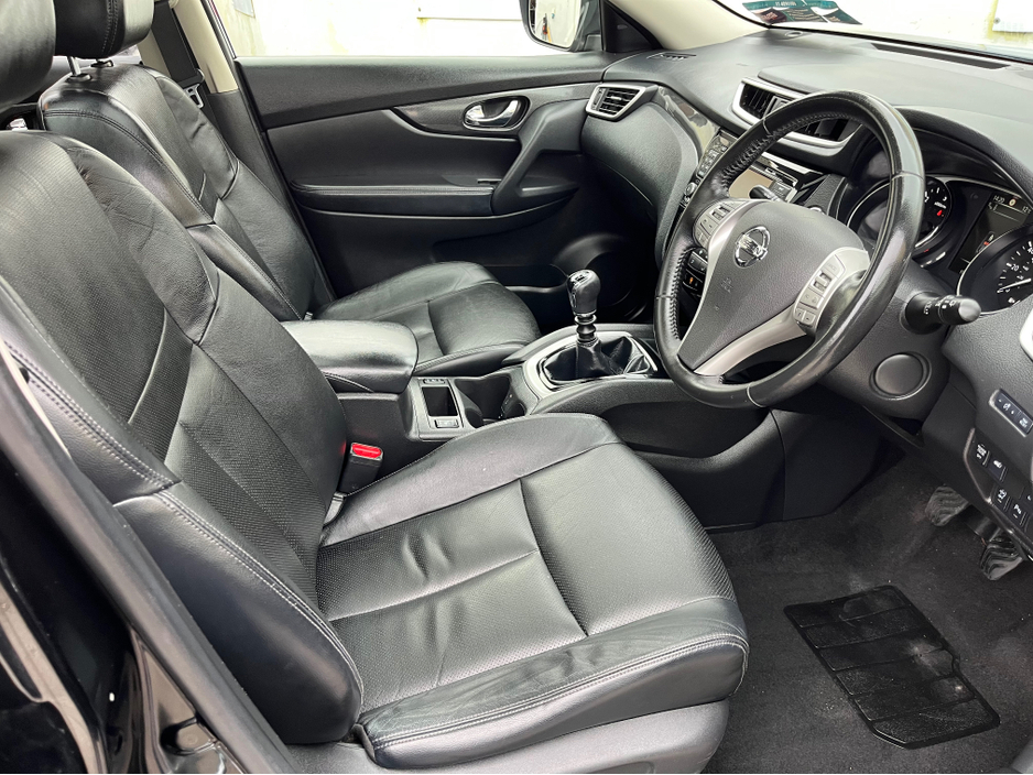 2017 Nissan X-Trail - image 13