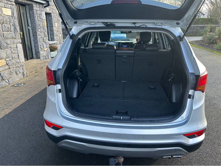 2017 Hyundai Santa Fe EXECUTIVE 4WD 7 Seater €14,995