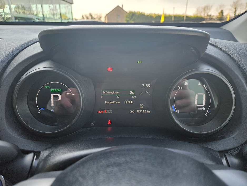 2021 Toyota Yaris Cross - image 10