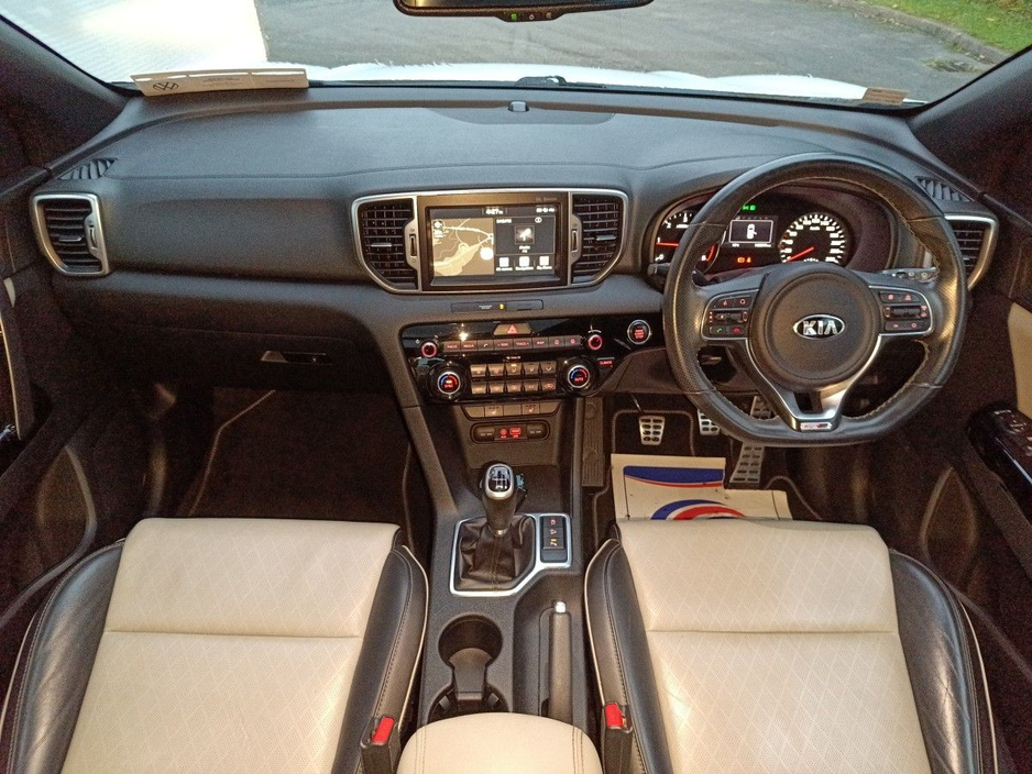 2018 Kia Sportage - image 4