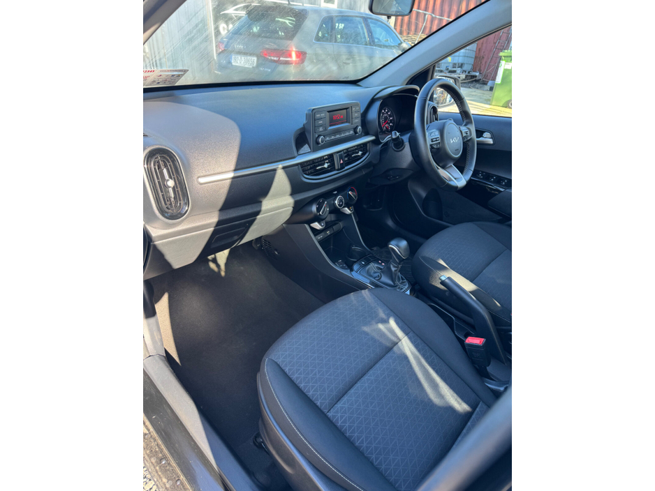 2022 Kia Picanto - image 10