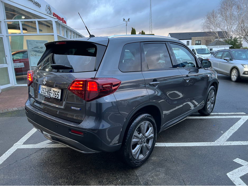 2025 Suzuki Vitara 1.4 B/JET HYBRID MOTION €29,450