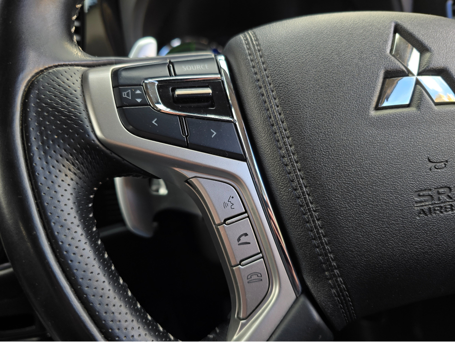 2019 Mitsubishi Outlander - image 22