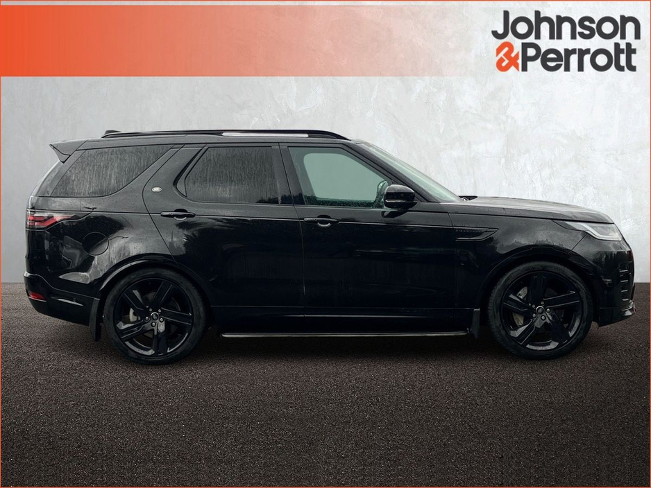 2024 Land Rover Discovery - image 6