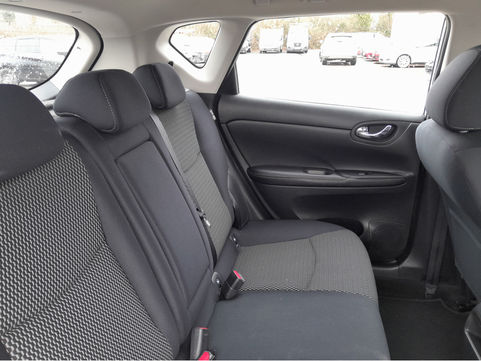 2015 Nissan Pulsar 1.5 SV 4DR €8,950