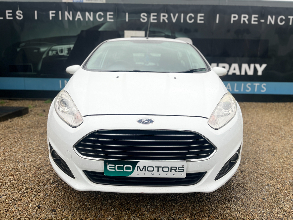 2014 Ford Fiesta ZETEC 1.2 - LOW INSURANCE - LOW TAX €7,995