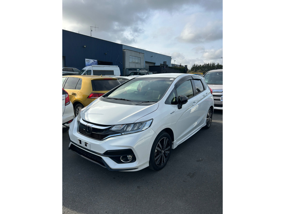 2019 Honda Fit - image 4