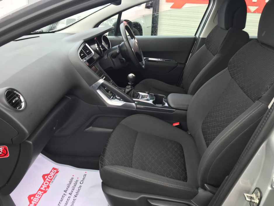 2016 Peugeot 3008 - image 25