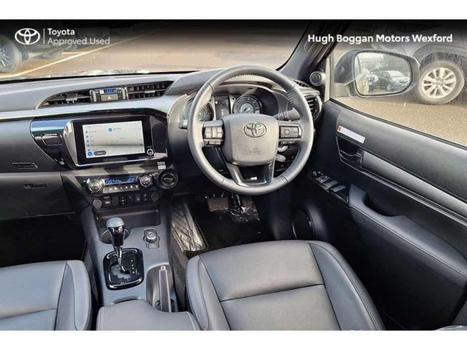 2025 Toyota Hilux 2.8D4D INVINCIBLE + VAT €53,655