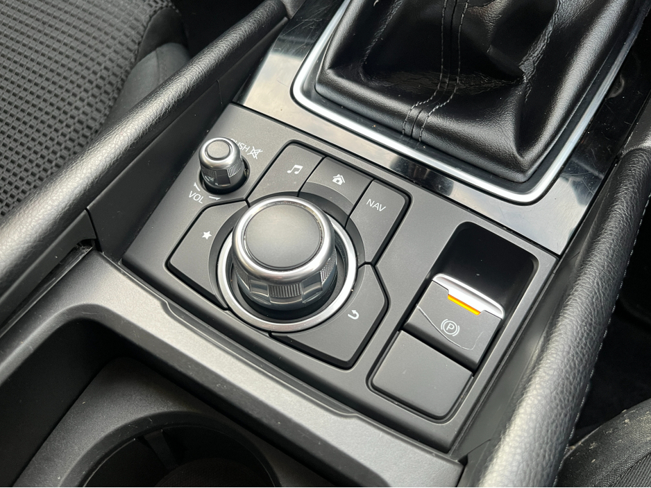 2019 Mazda Mazda3 EXECUTIVE SE 1.5 PETROL //HEATED SEATS//CARPLAY// €12,950