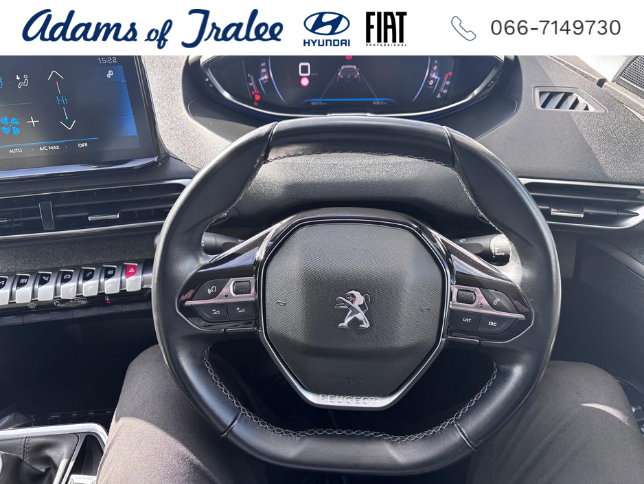 2022 Peugeot 5008 - image 13