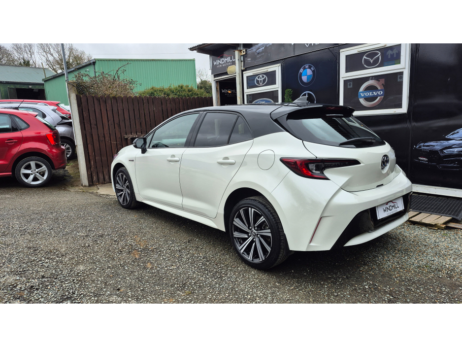 2021 Toyota Corolla - image 6