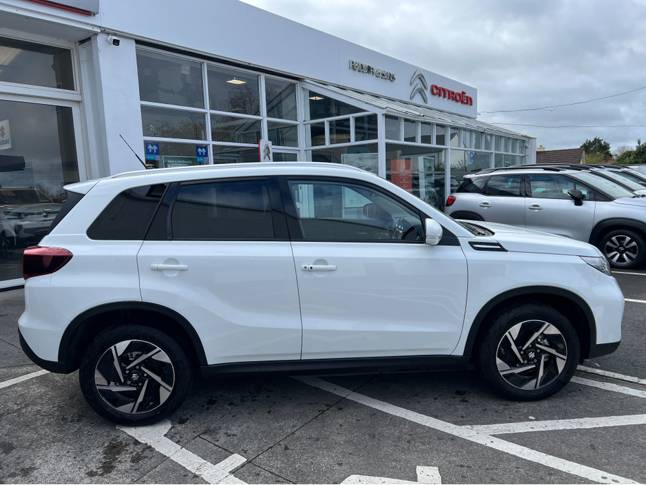2026 Suzuki Vitara - image 3