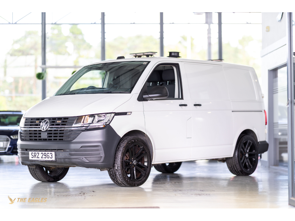 2021 Volkswagen Transporter - image 18