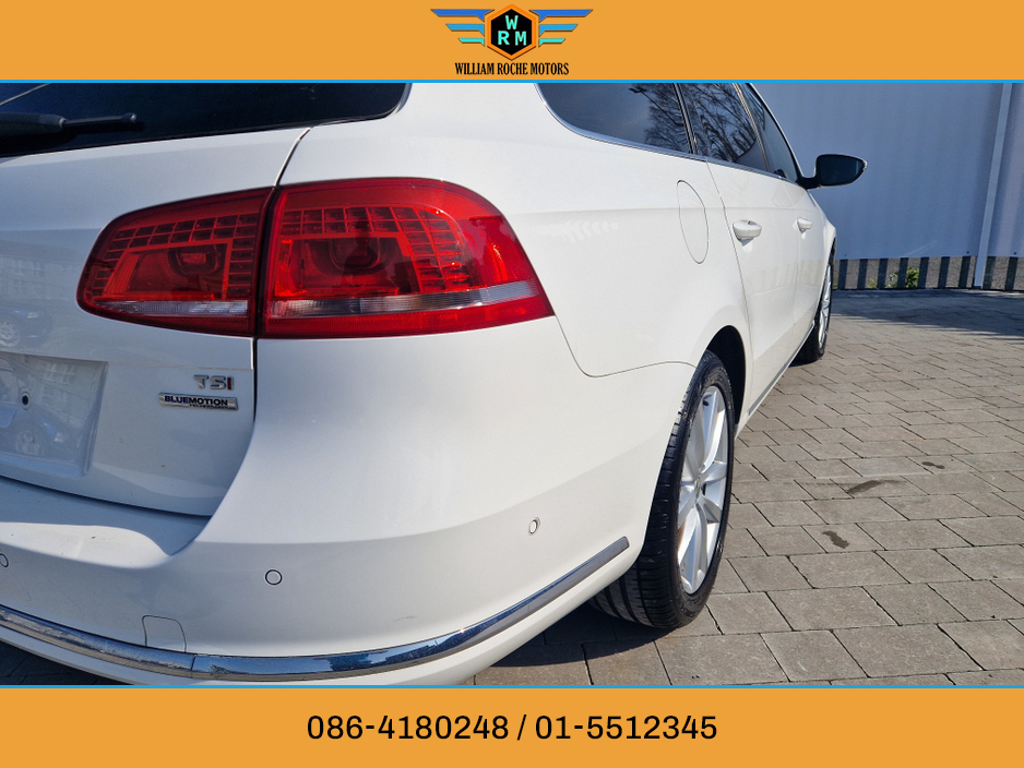 2013 Volkswagen Passat - image 13