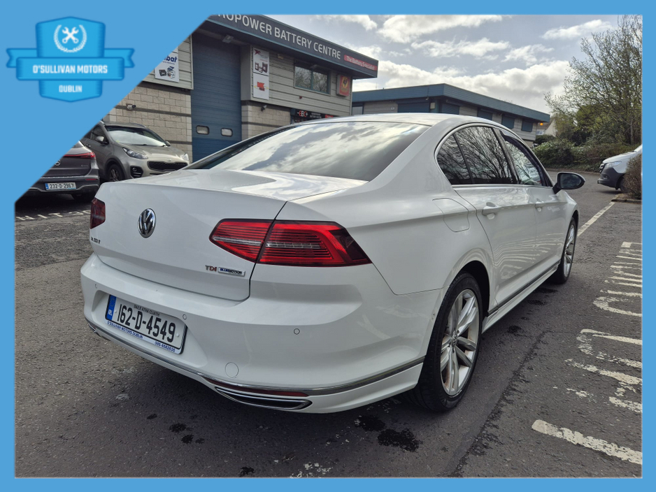 2016 Volkswagen Passat - image 6