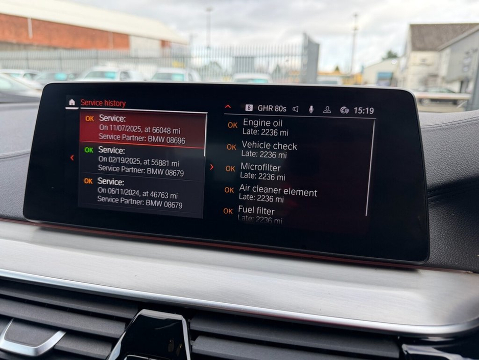 2020 BMW 5 Series - image 18