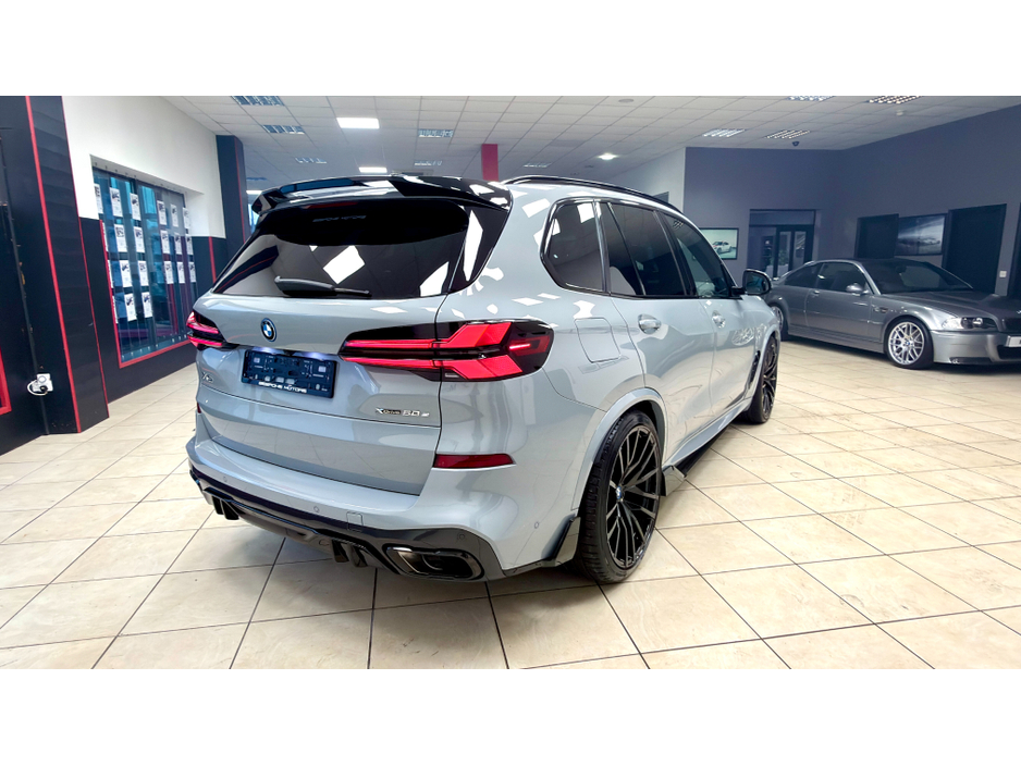 2023 BMW X5 50E MSPORT PRO €80,995