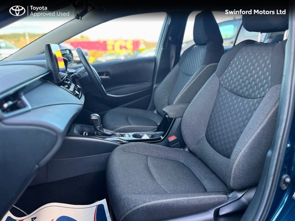 2024 Toyota Corolla - image 6