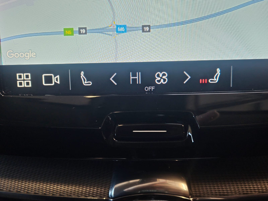 2022 Volvo XC60  €42,950