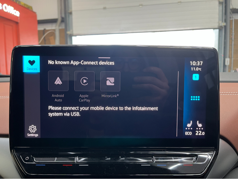 2022 Volkswagen ID.4 €26950 2022 VOLKSWAGEN ID.4 PRO LAUNCH EDITION AUTOMATIC / CRUISE CONTROL / 360° CAMERA / ELECTRIC MEMORY & HEATED SEATS / APPLE CARPLAY / AMBIENT LIGHTS / PANORAMIC SUNROOF €26,950